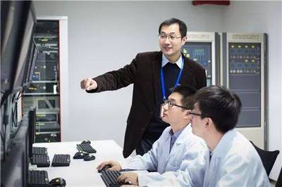 科技報國，青春無悔——致敬兩位榮獲中國青年五四獎章的天津網絡技術研發者